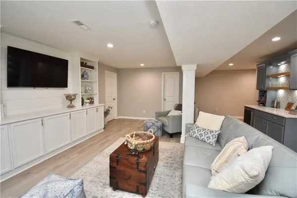 $465,000 | 1928 Carter Court, Liberty, MO 64068