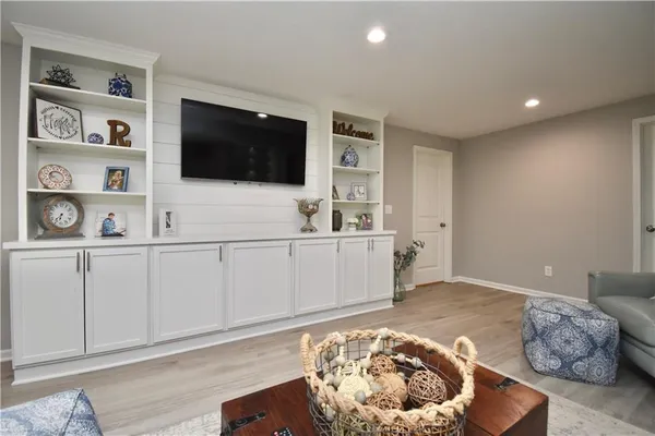 $465,000 | 1928 Carter Court, Liberty, MO 64068