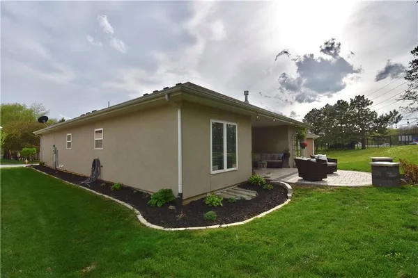 $465,000 | 1928 Carter Court, Liberty, MO 64068