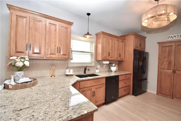 $465,000 | 1928 Carter Court, Liberty, MO 64068