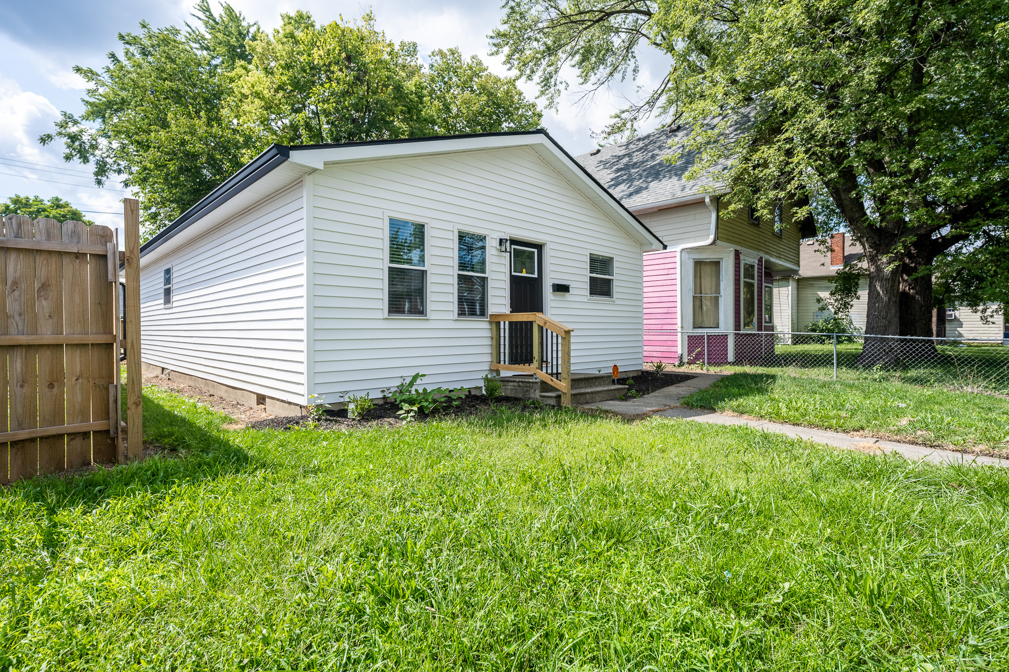 1929 Prospect Street Indianapolis, IN 46203 - Photo 2 of 58