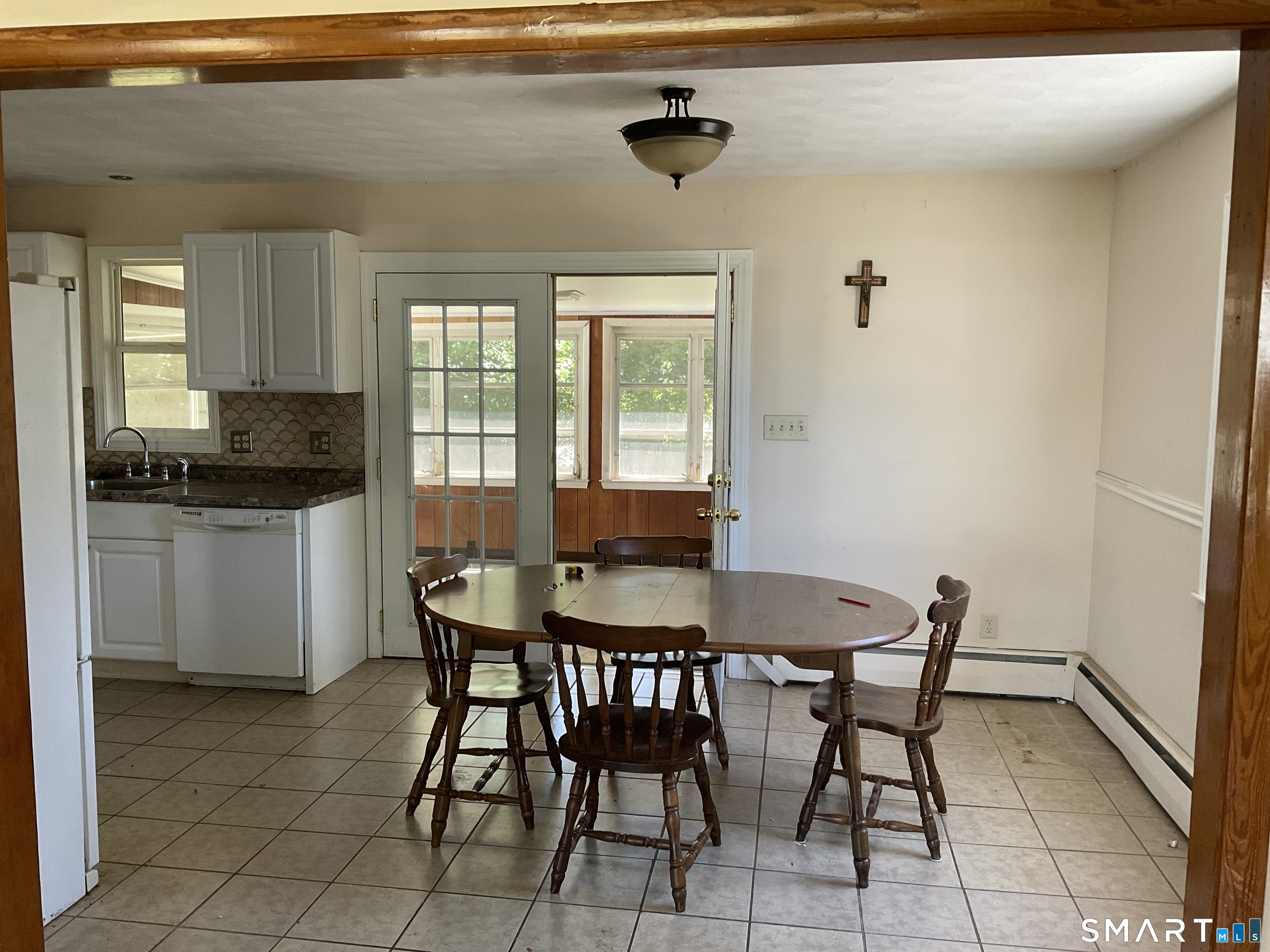 649 Merwin Avenue Milford, CT 06460 - Photo 4 of 20