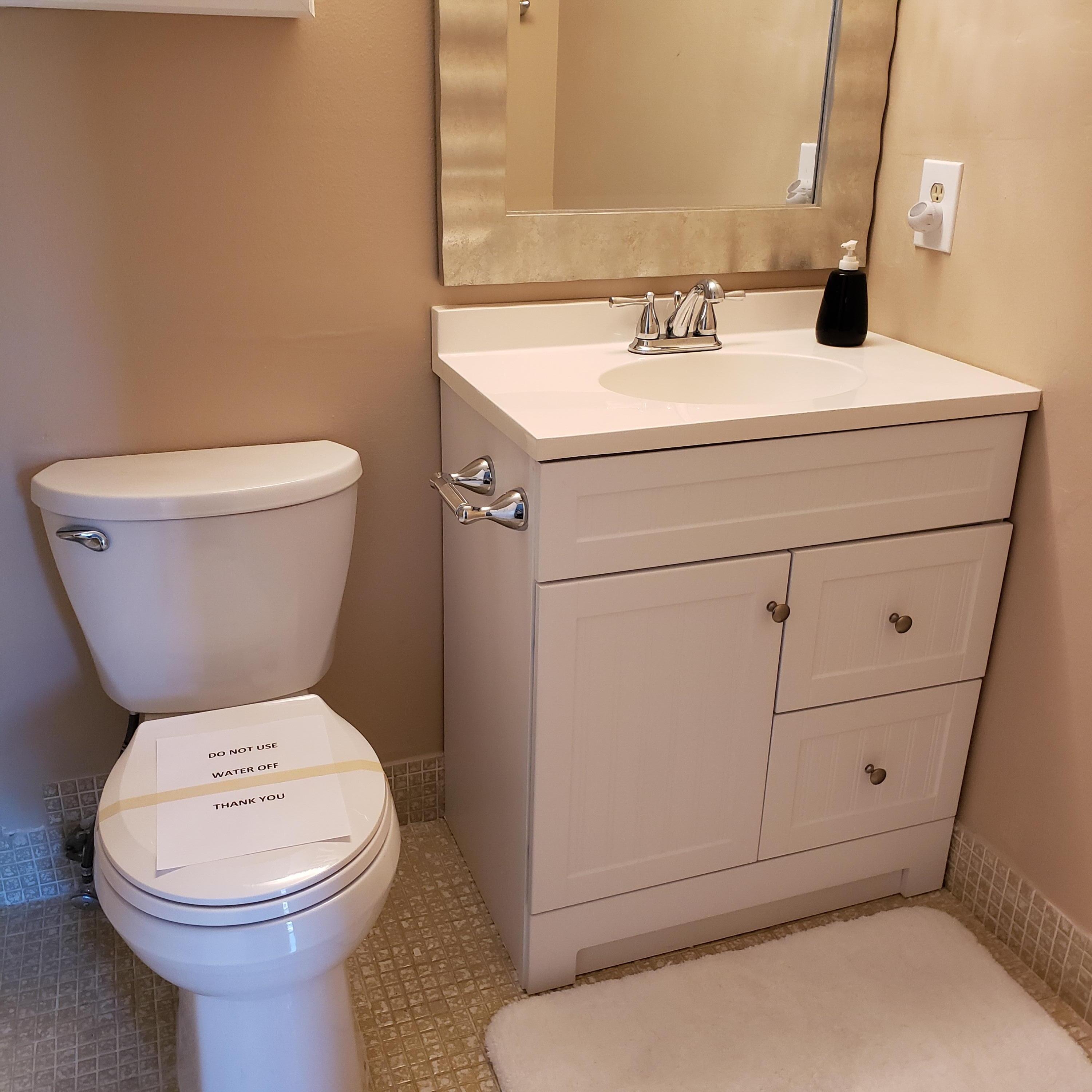 26 Mansfield B Boca Raton, FL 33434 - Photo 12 of 17 MASTER BATHROOM 2