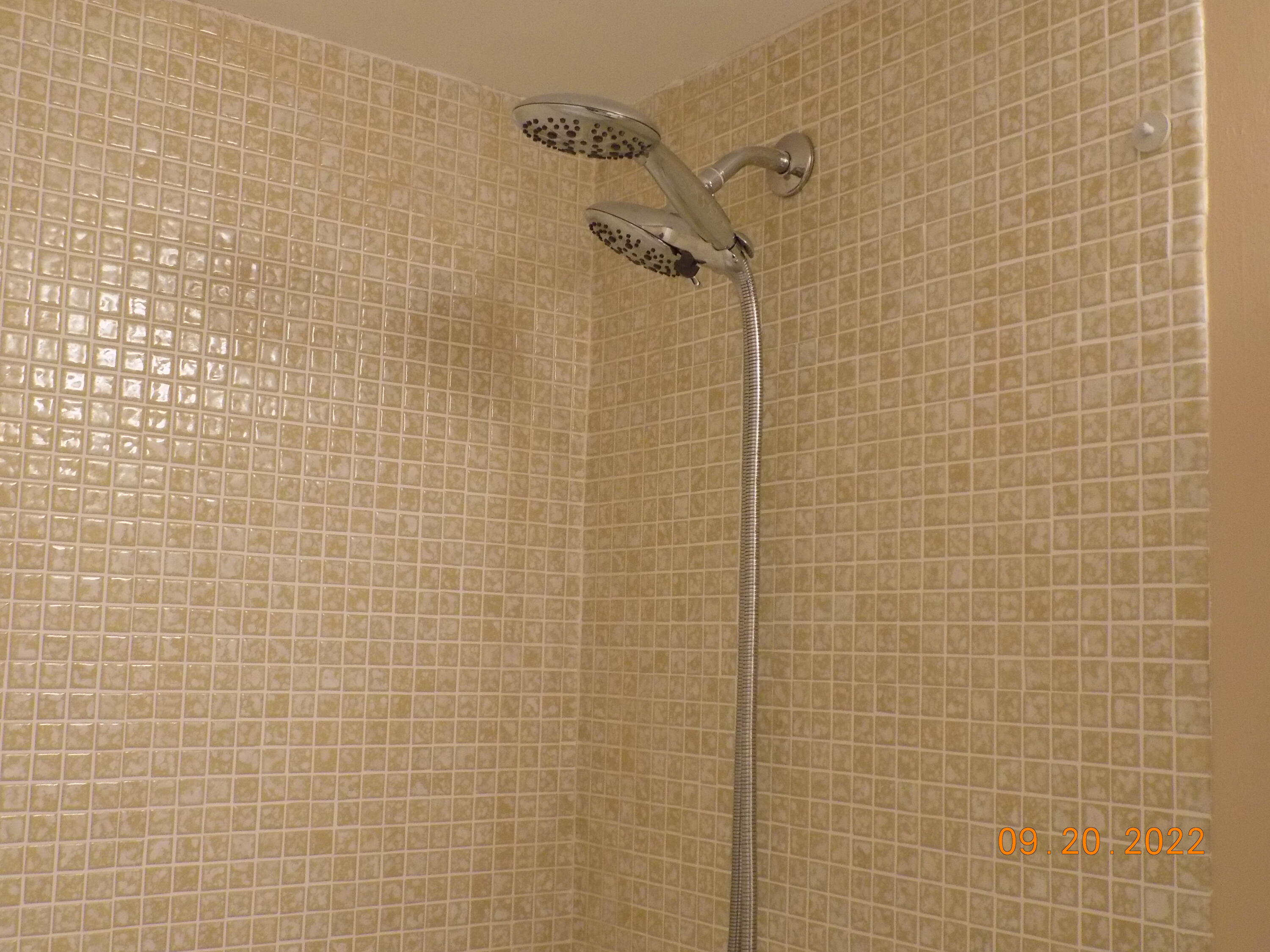 26 Mansfield B Boca Raton, FL 33434 - Photo 13 of 17 MASTER BATH 2