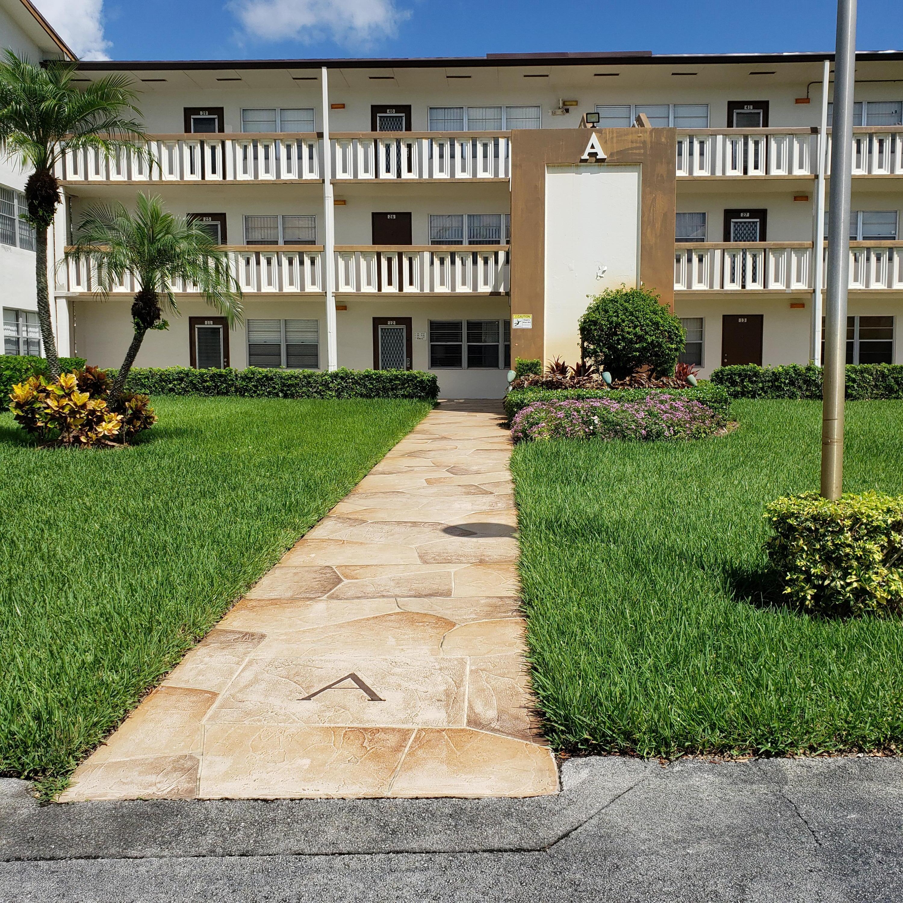 26 Mansfield B Boca Raton, FL 33434 - Photo 17 of 17 MANSFIELD FRONT OF BLDG 2