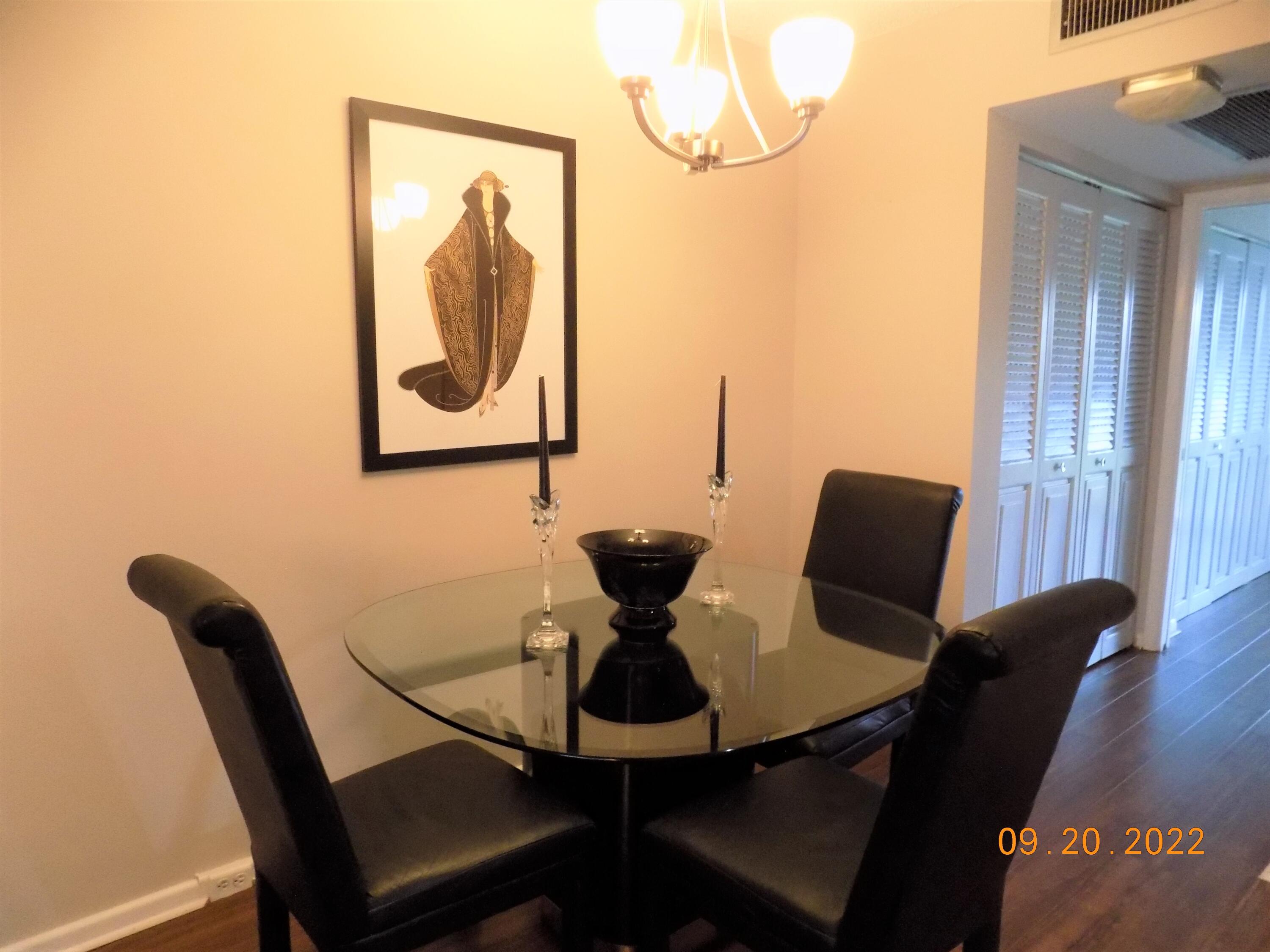 26 Mansfield B Boca Raton, FL 33434 - Photo 8 of 17 DINING AREA