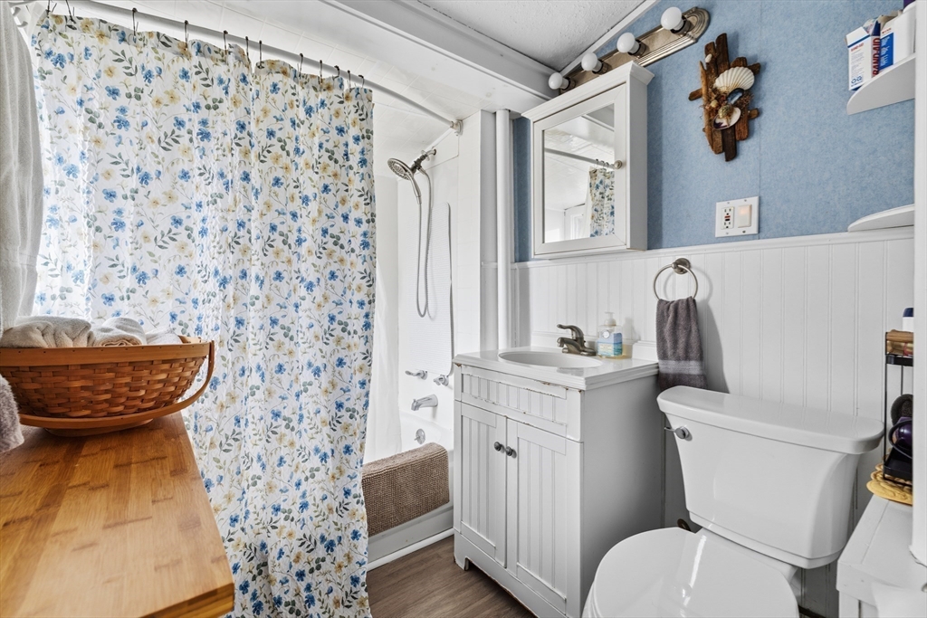 52 Point Street Fairhaven, MA 02719 - Photo 20 of 40