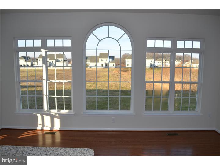 216 Testaverde Road Newark, DE 19702 - Photo 11 of 17 Sun Room