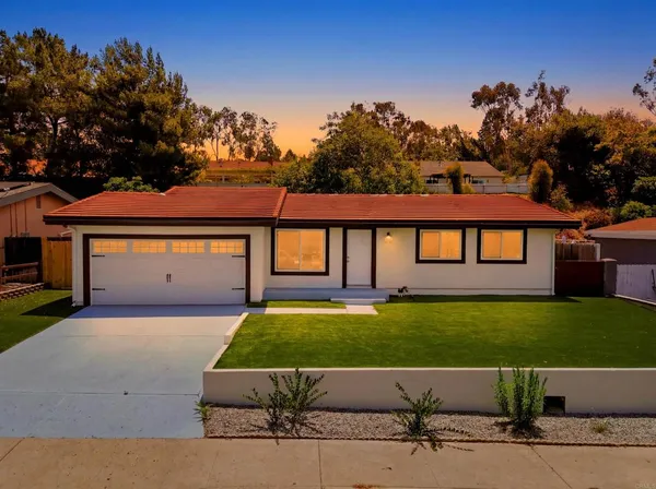 $924,900 | 13641 Carriage Road, Poway, CA 92064