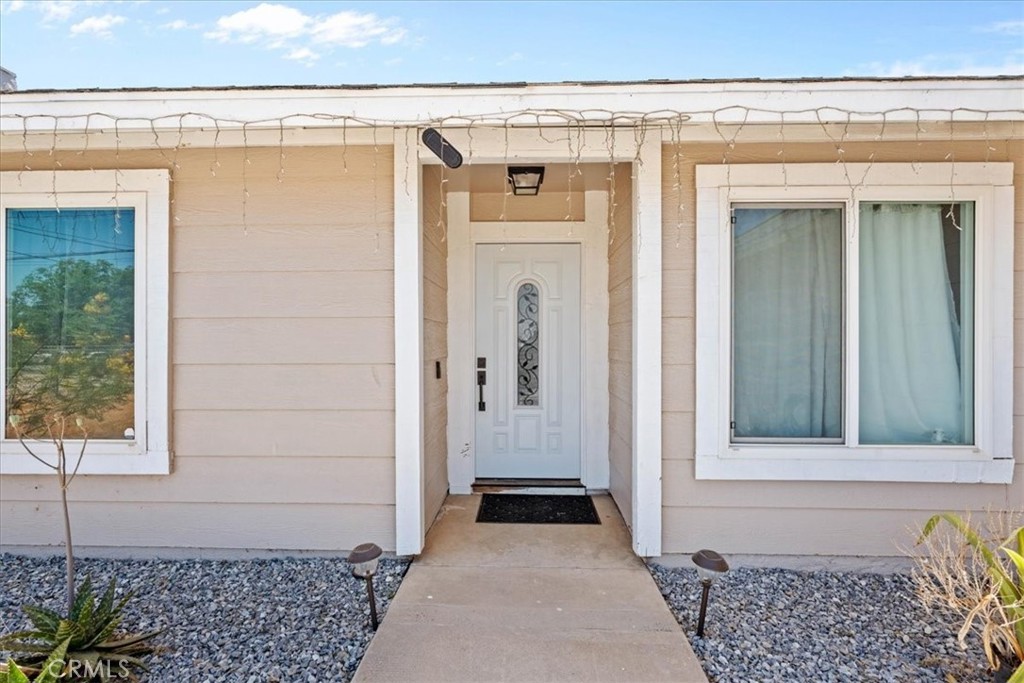 18047 Yucca Street Hesperia, CA 92345 - Photo 4 of 32