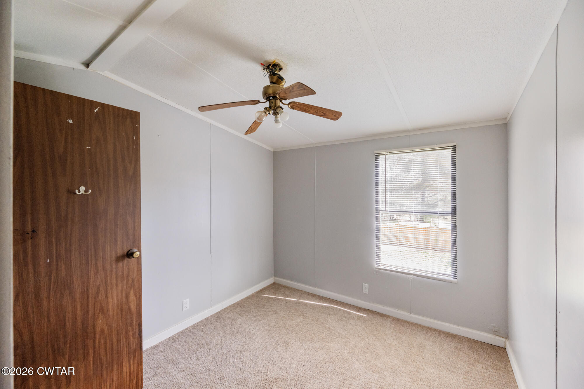21 Deercrest Lane Lexington, TN 38351 - Photo 13 of 24 a view of an empty room with a window