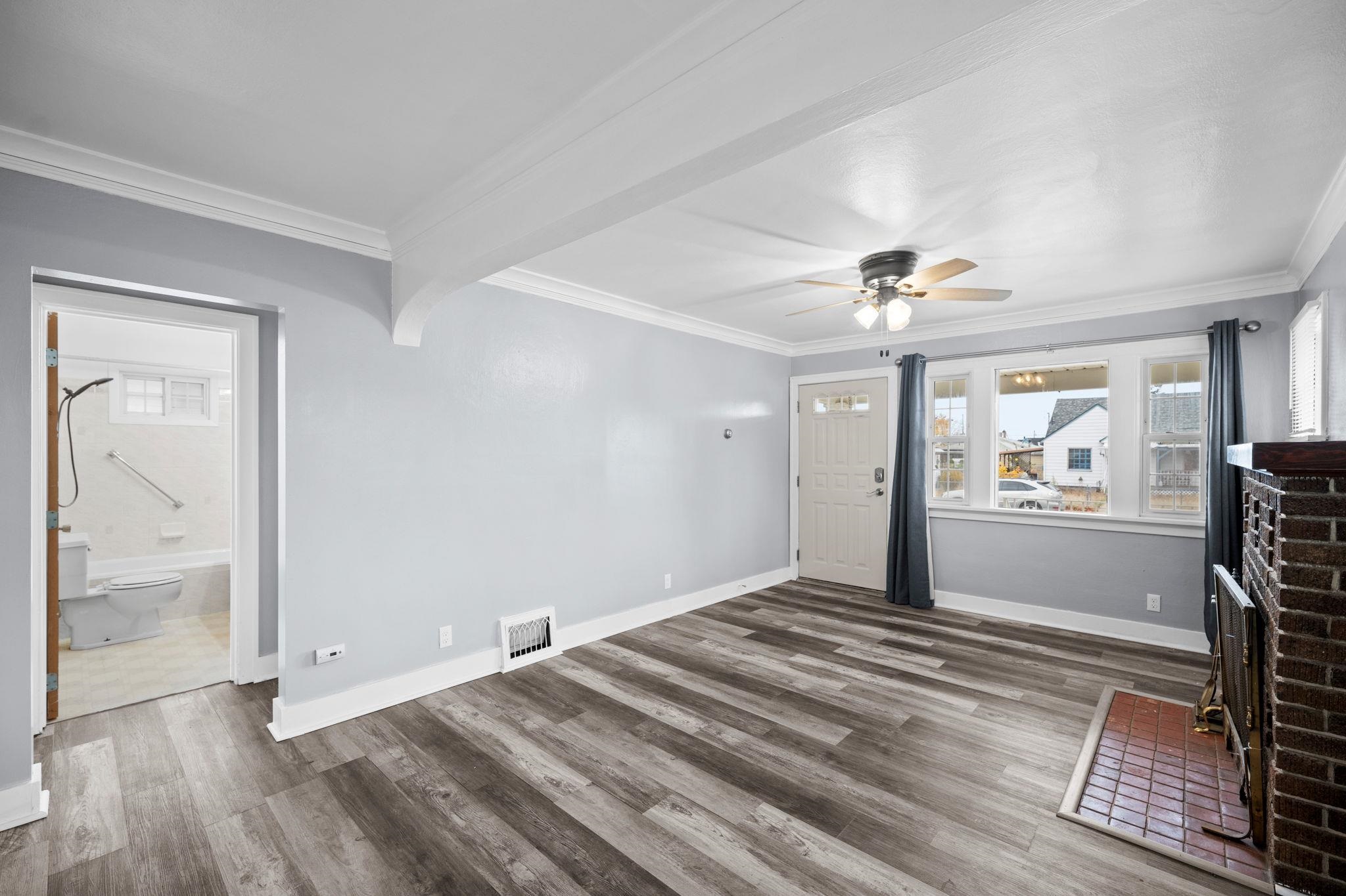 1103 East Longfellow Avenue Spokane, WA 99207 - Photo 6 of 31