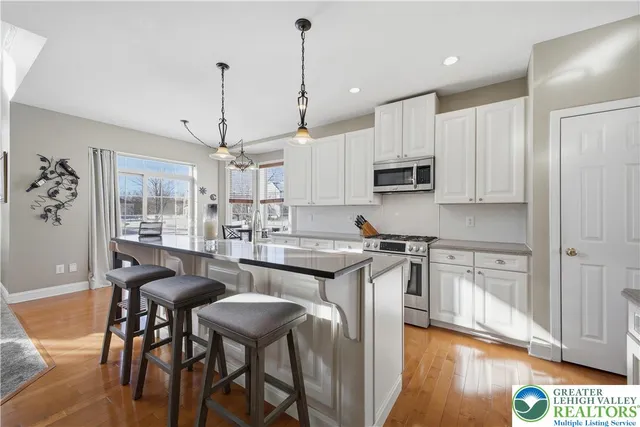 $649,999 | 845 Garden Court, Easton, PA 18040