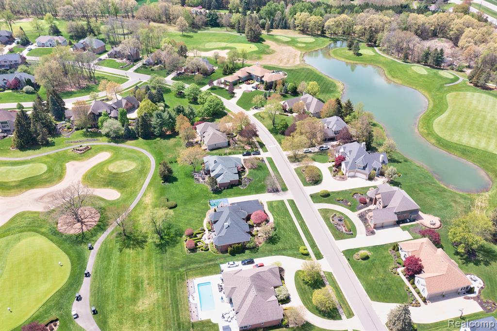 256 Inverness Highland, MI 48357 - Photo 91 of 99 Gallery Image 91