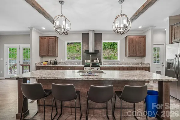 $875,000 | 590 Willow Lane, Marshall, NC 28753