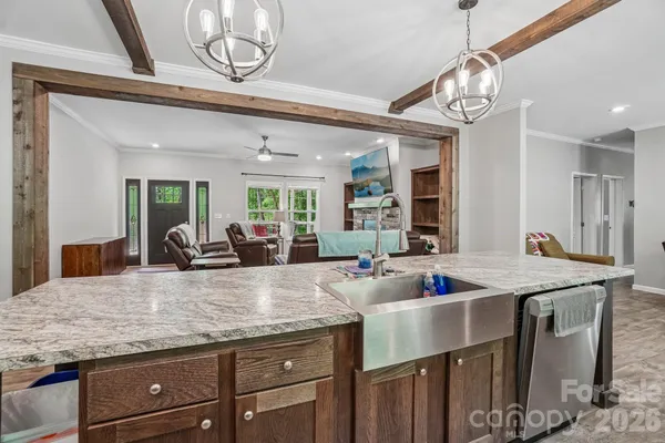 $875,000 | 590 Willow Lane, Marshall, NC 28753