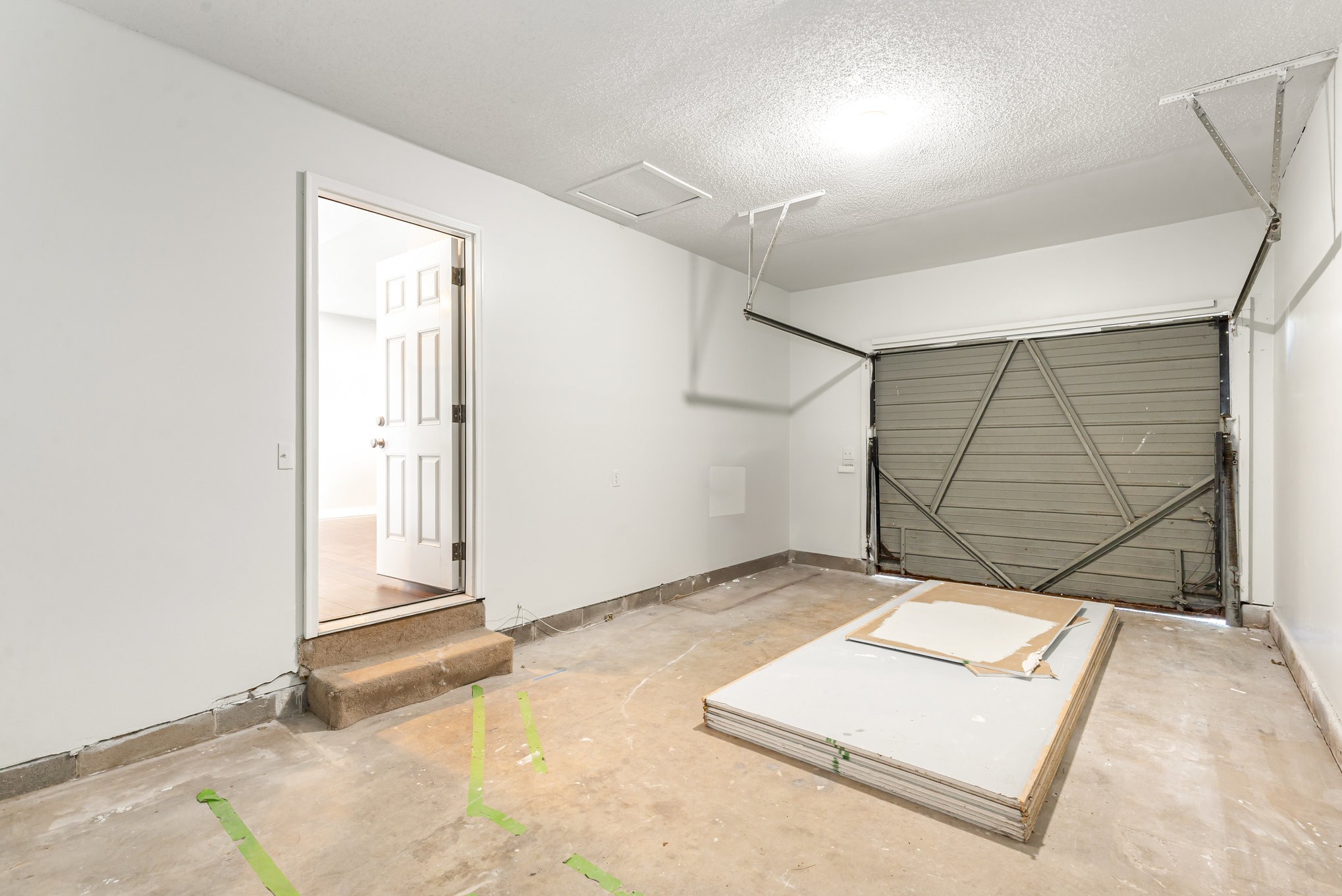 118 Brevet Drive Franklin, TN 37064 - Photo 16 of 18 an empty room with windows