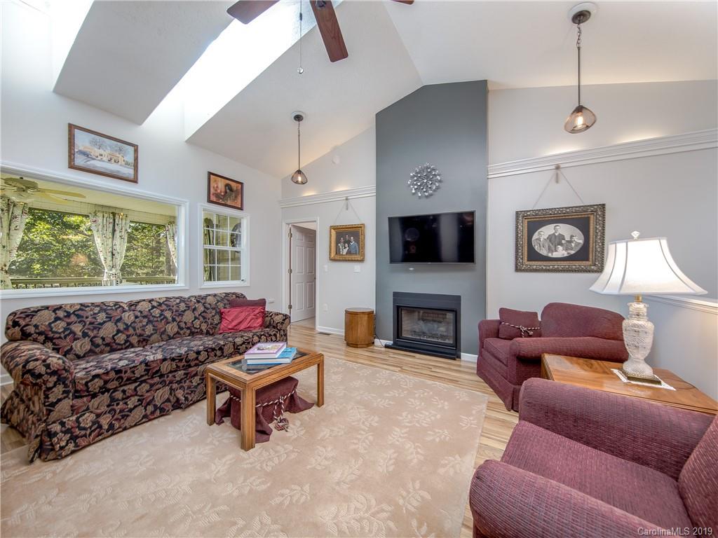 38 Rabbit Ridge Drive Weaverville, NC 28787 - Photo 5 of 28 Gallery Image 5