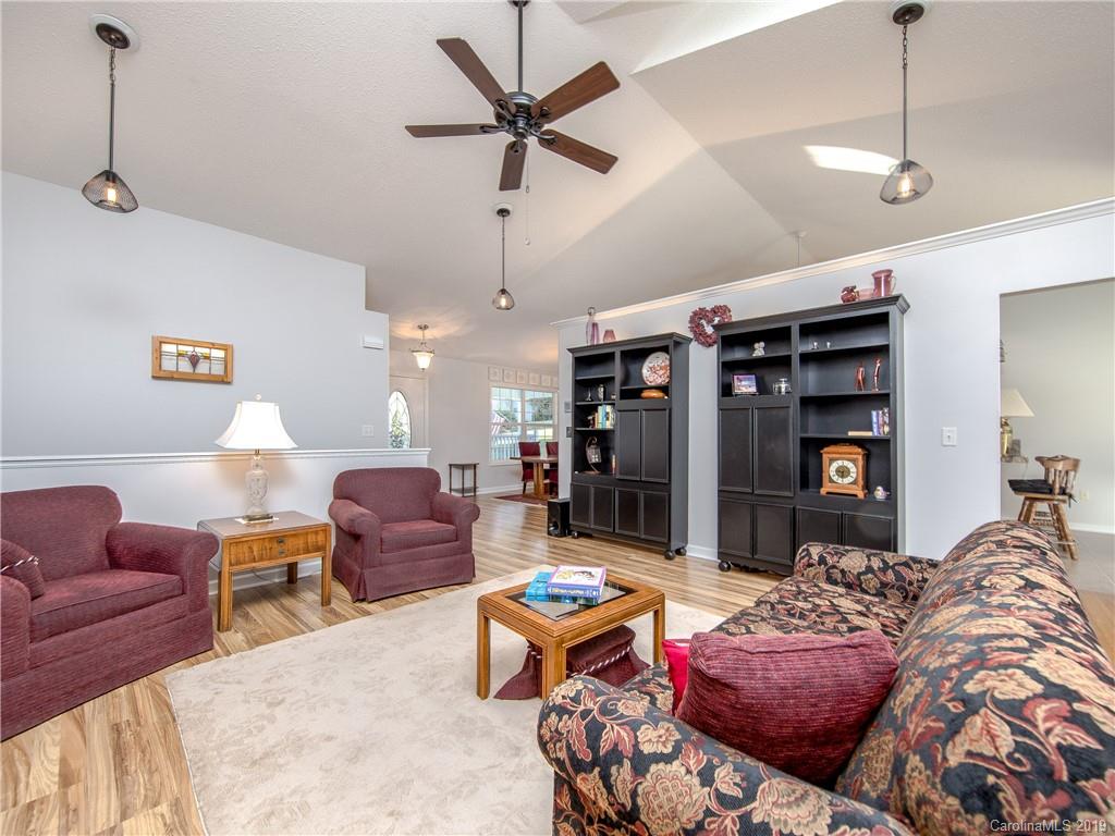 38 Rabbit Ridge Drive Weaverville, NC 28787 - Photo 6 of 28 Gallery Image 6
