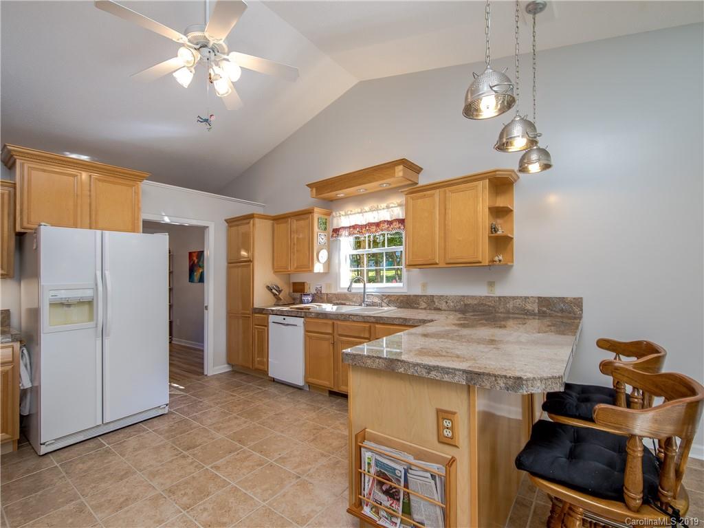 38 Rabbit Ridge Drive Weaverville, NC 28787 - Photo 8 of 28 Gallery Image 8