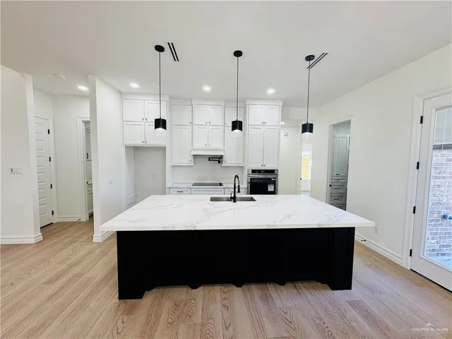 $360,000 | 559 Kiki Street, Edinburg, TX 78542