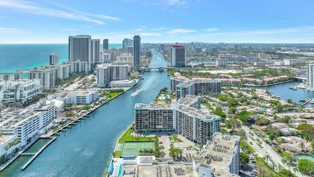 $2,399 | 400 Leslie Drive, Unit 207, Hallandale Beach, FL 33009