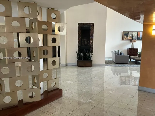 $2,399 | 400 Leslie Drive, Unit 207, Hallandale Beach, FL 33009