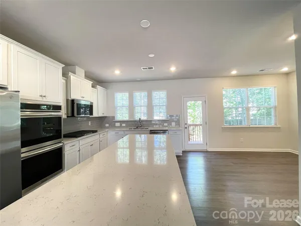 $3,050 | 14019 Martin Hl Way, Charlotte, NC 28277