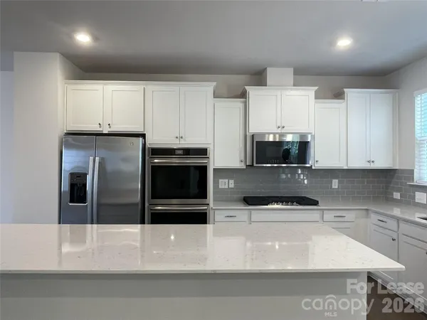 $3,050 | 14019 Martin Hl Way, Charlotte, NC 28277