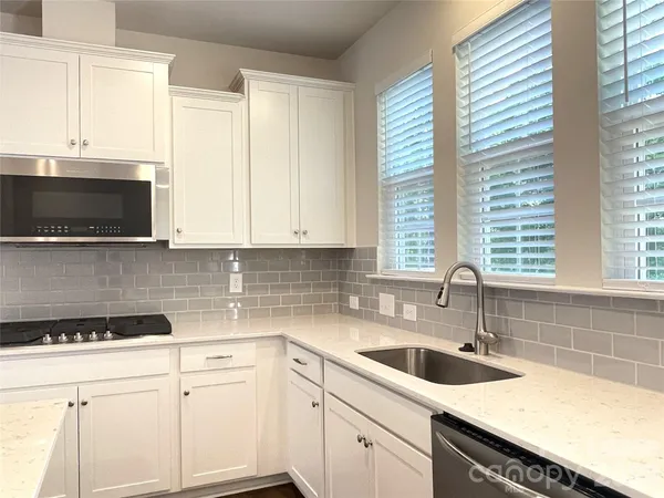 $3,050 | 14019 Martin Hl Way, Charlotte, NC 28277