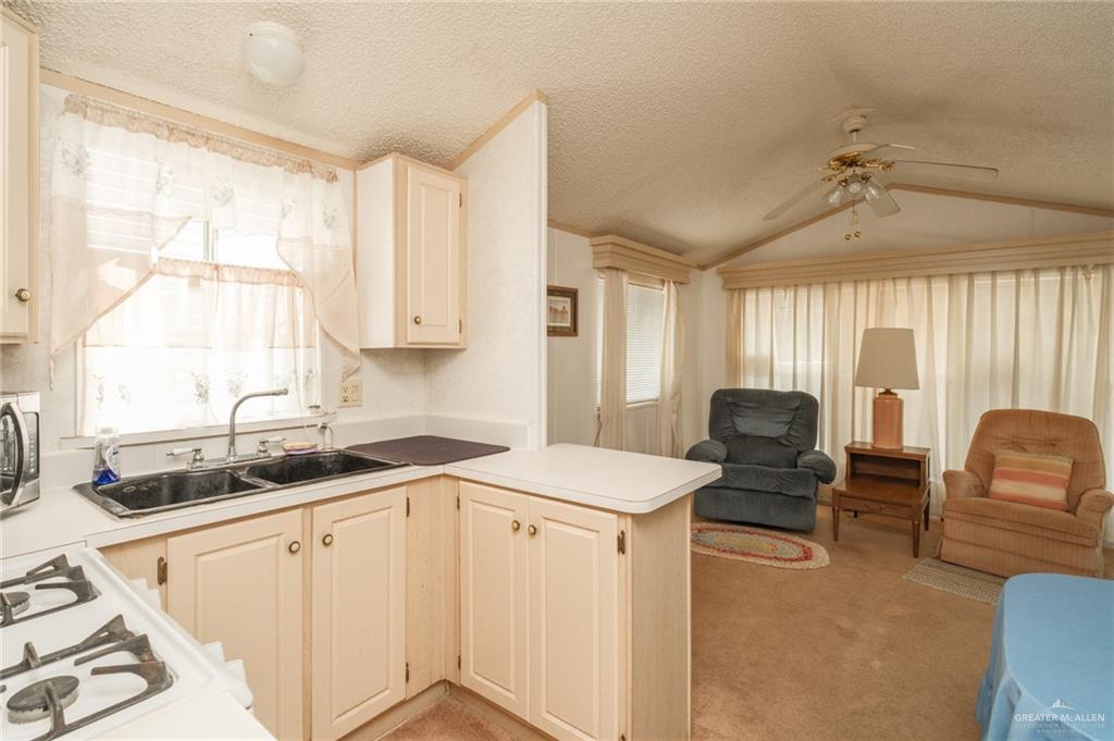 215 South Valley View Road, Unit 115 Donna, TX 78537 - Photo 8 of 20