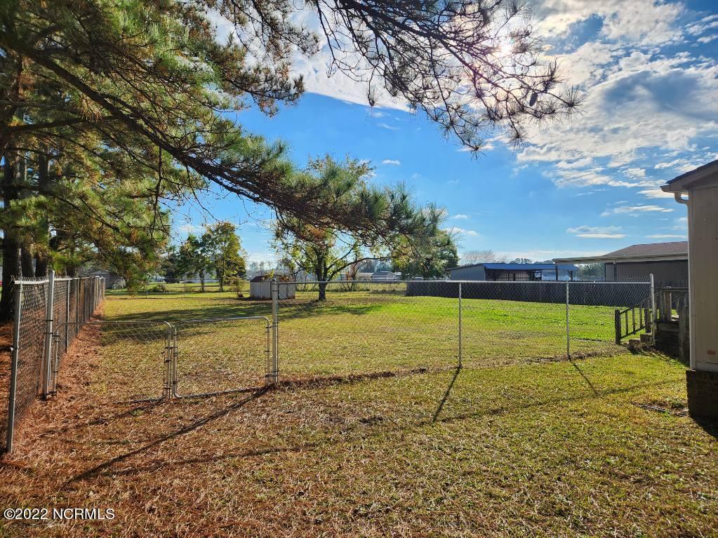 135 Hodges Road Chocowinity, NC 27817 - Photo 5 of 15 135 Hodges Rd