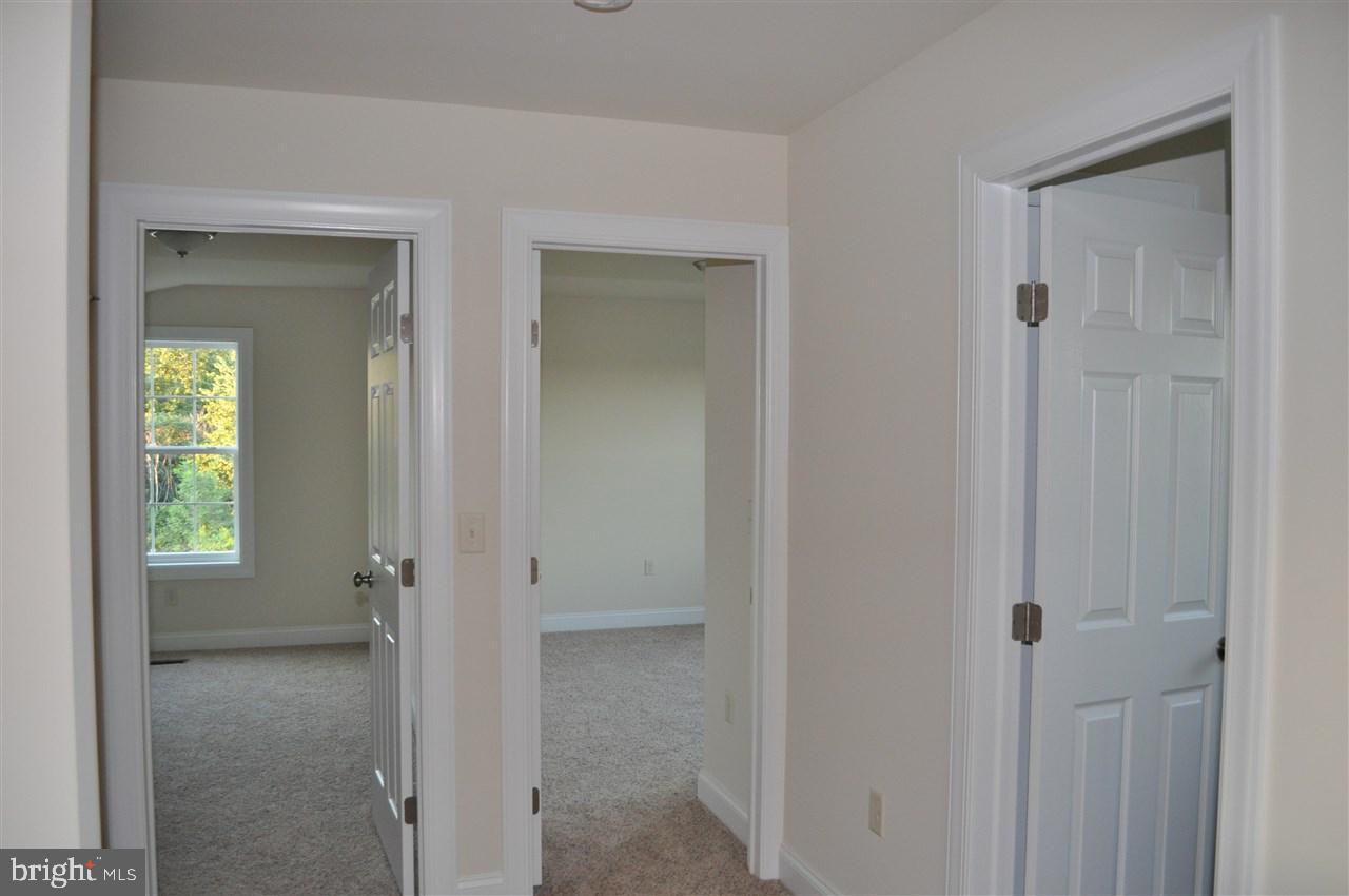 391 Riviera Street Mount Wolf, PA 17347 - Photo 11 of 21 Gallery Image 11
