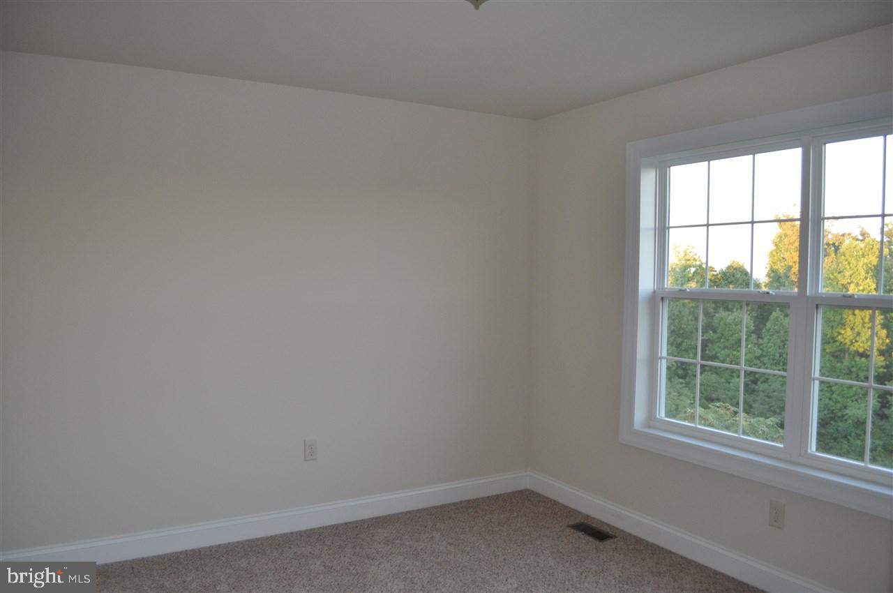 391 Riviera Street Mount Wolf, PA 17347 - Photo 14 of 21 Gallery Image 14