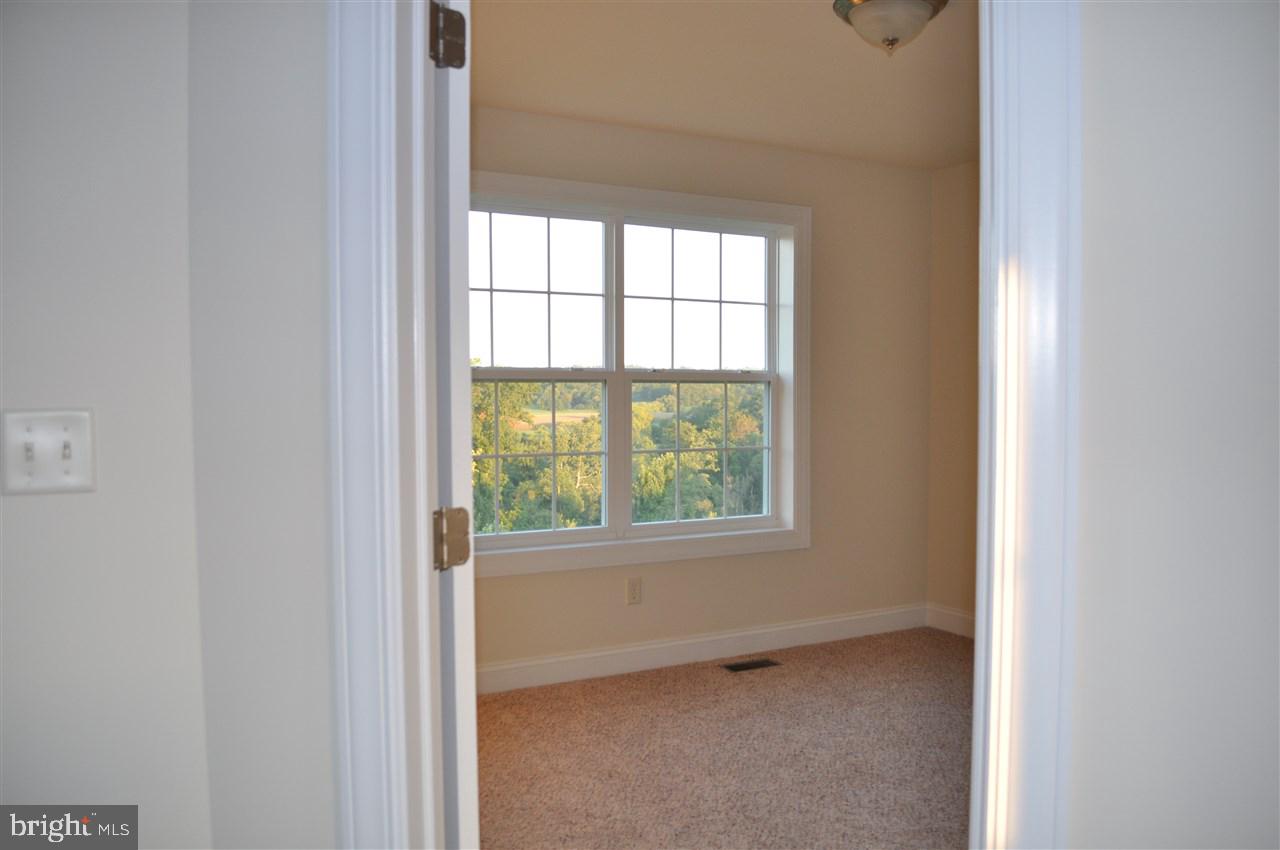 391 Riviera Street Mount Wolf, PA 17347 - Photo 18 of 21 Gallery Image 18