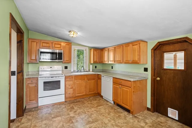 $299,900 | 57 Liberty Street, Unit 2, Leominster, MA 01453