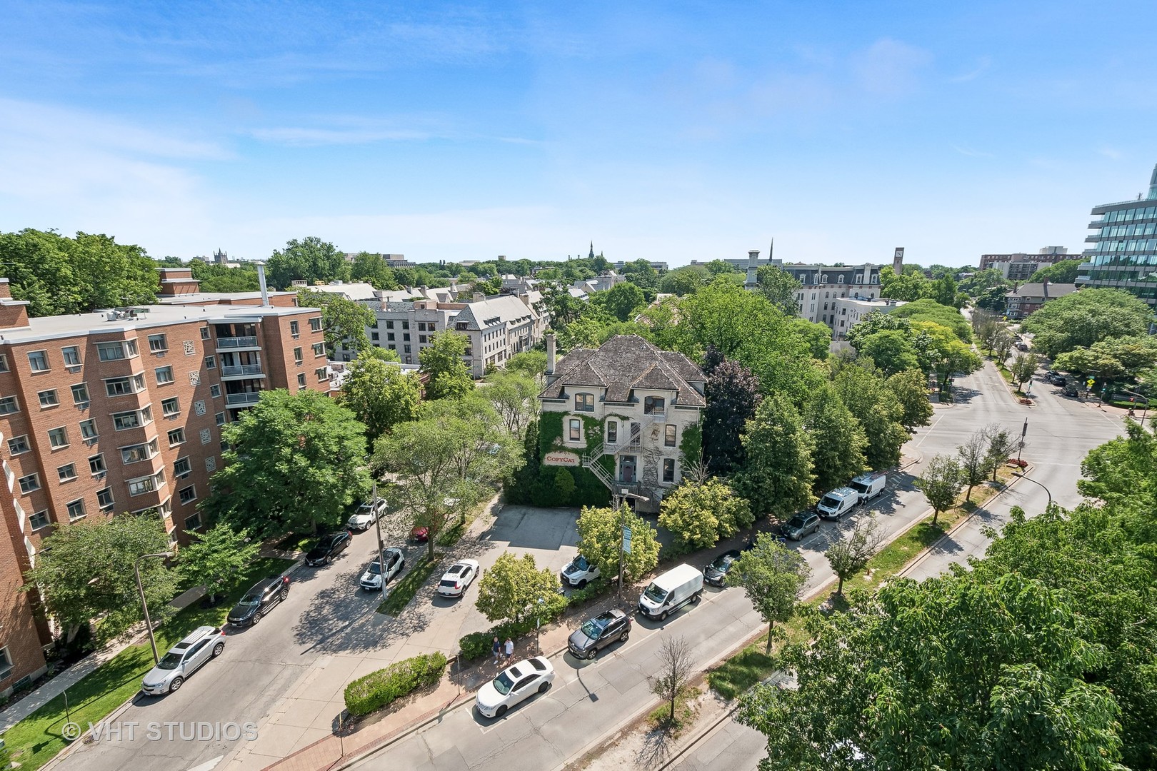 800 Elgin Road, Unit 901 Evanston, IL 60201 - Photo 5 of 25 Gallery Image 5