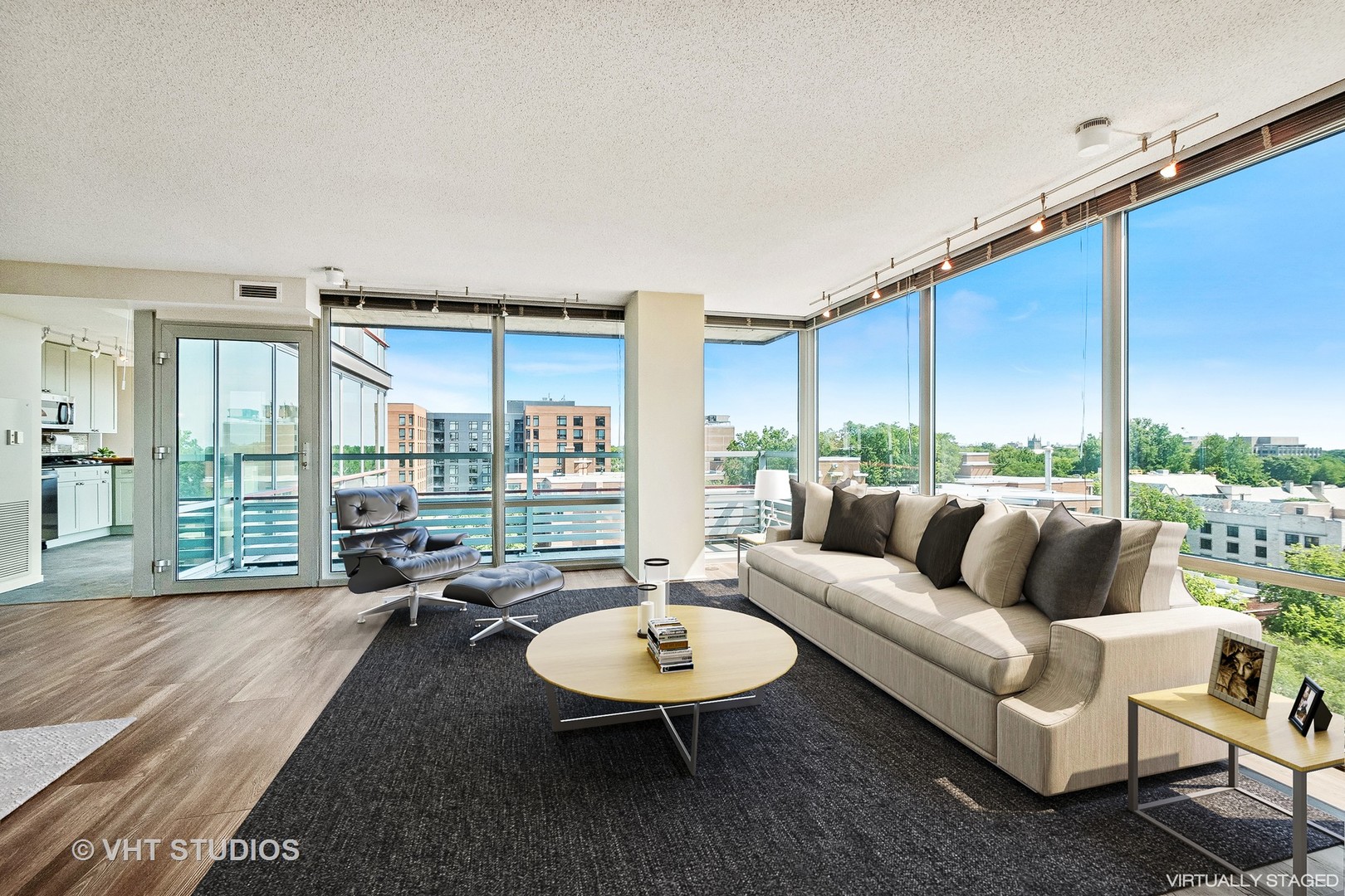 800 Elgin Road, Unit 901 Evanston, IL 60201 - Photo 6 of 25 Gallery Image 6