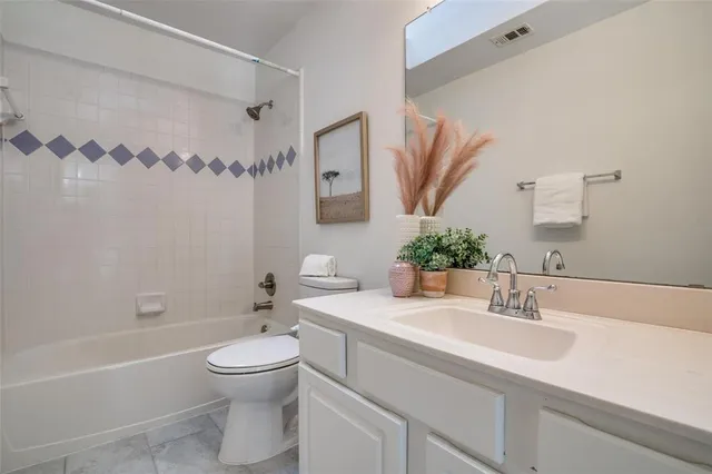 $649,999 | 237 Mimosa Drive, Murphy, TX 75094