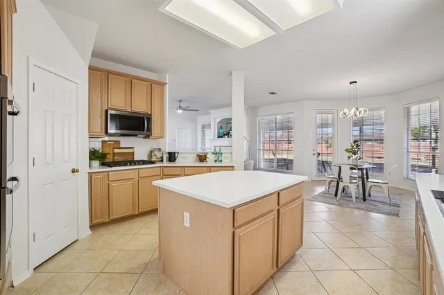 $649,999 | 237 Mimosa Drive, Murphy, TX 75094