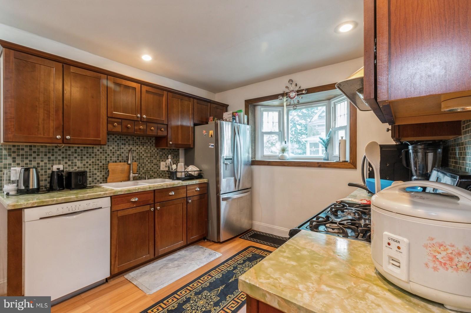 103 School Lane Trenton, NJ 08618 - Photo 7 of 22 Gallery Image 7