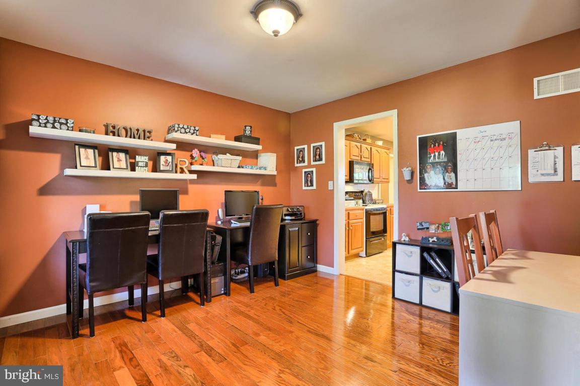 1113 Orchard Road Lititz, PA 17543 - Photo 11 of 40