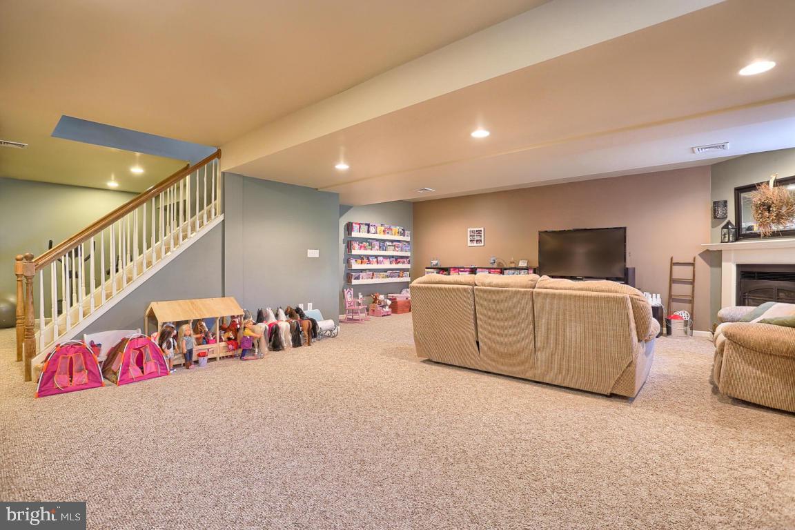 1113 Orchard Road Lititz, PA 17543 - Photo 24 of 40