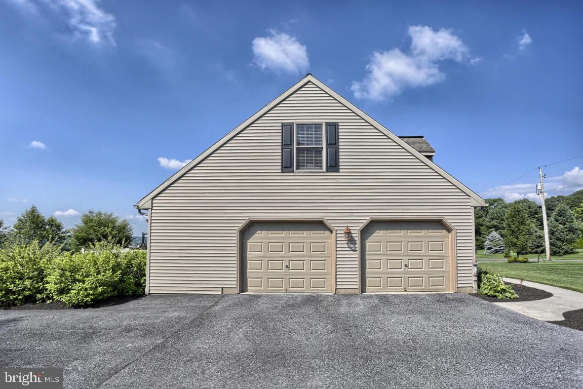 1113 Orchard Road Lititz, PA 17543 - Photo 32 of 40