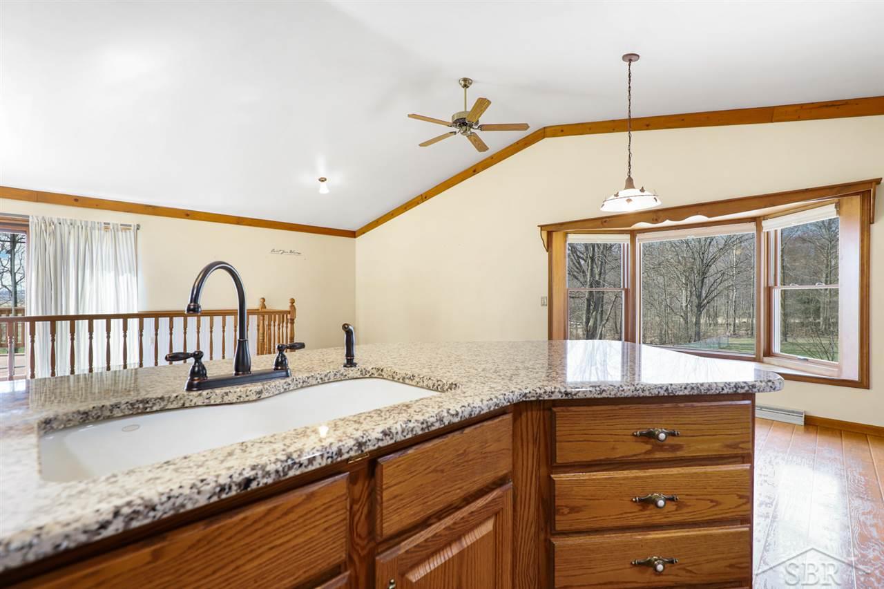 12751 Frost Road Hemlock, MI 48626 - Photo 21 of 87