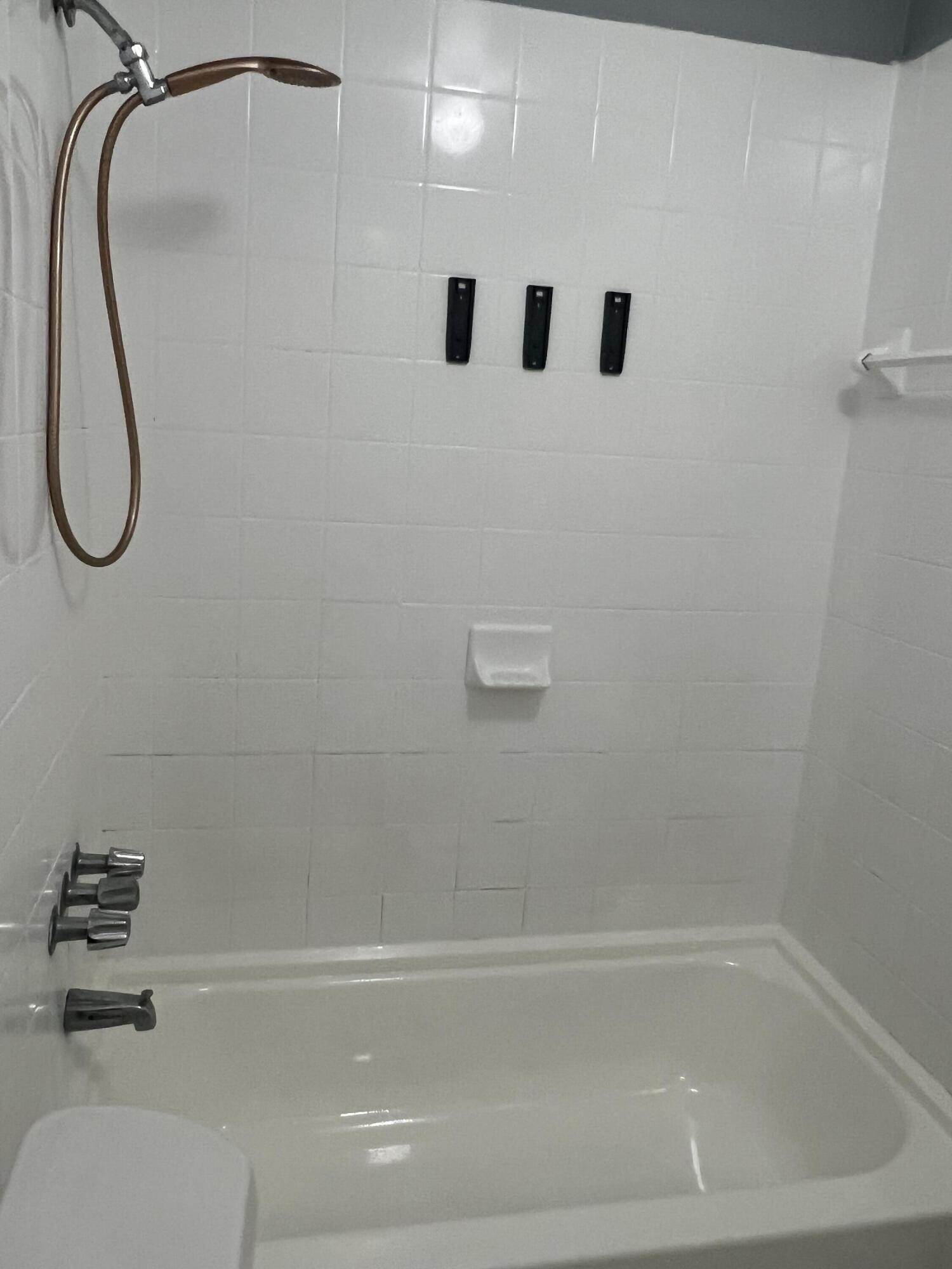 20 Southwest 108th Avenue, Unit F4 Sweetwater, FL 33174 - Photo 18 of 20 IMG_3798
