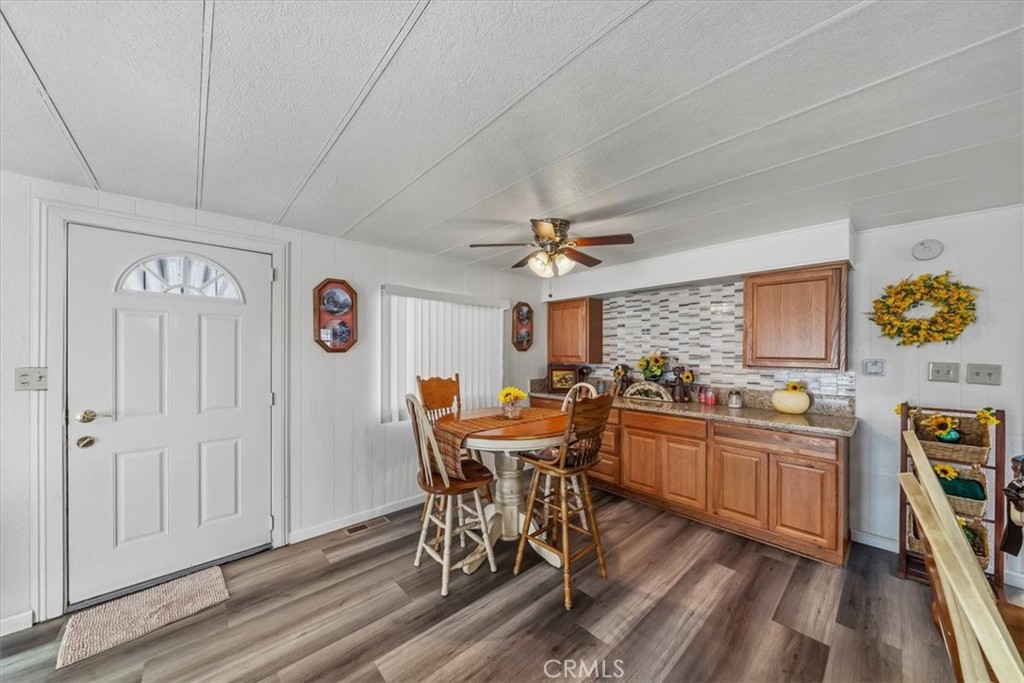 15252 Seneca Road, Unit 100 Victorville, CA 92392 - Photo 11 of 25