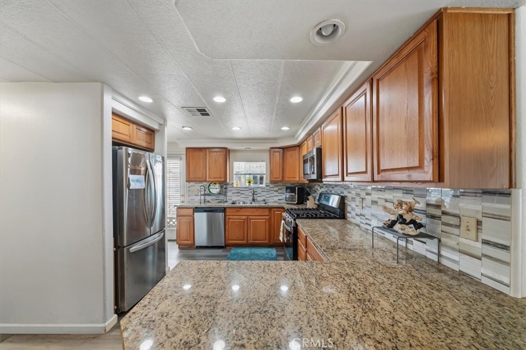 15252 Seneca Road, Unit 100 Victorville, CA 92392 - Photo 13 of 25