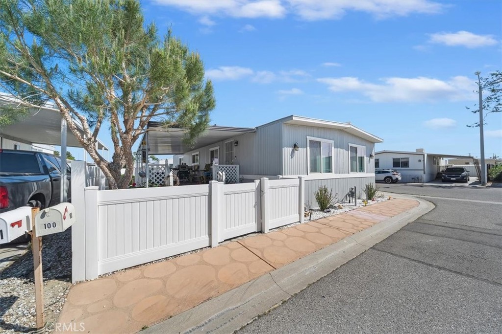 15252 Seneca Road, Unit 100 Victorville, CA 92392 - Photo 2 of 25