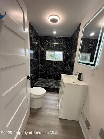 $410,000 | 1105 Quincy Avenue, Dunmore, PA 18510